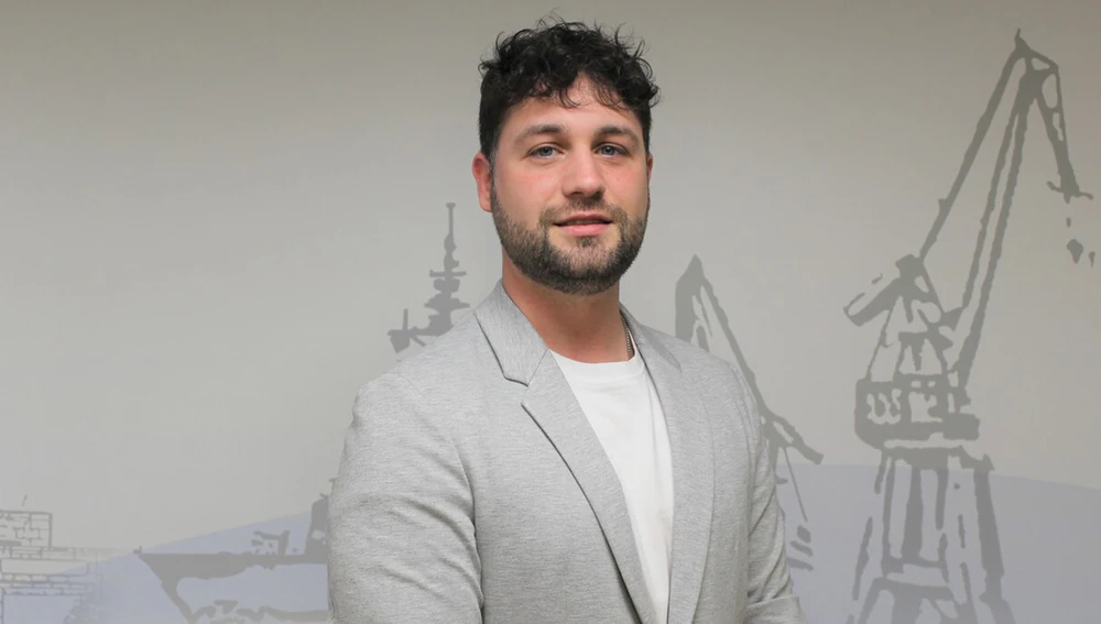 Arán López Martínez Arán López Martínez