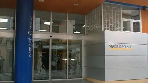 El proyecto de modernización del Mercado Central avanza con la mejora del equipamiento del edificio El proyecto de modernización del Mercado Central avanza con la mejora del equipamiento del edificio