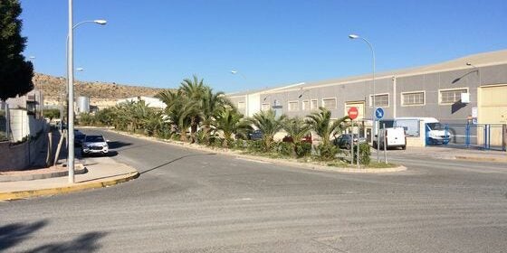 Los polígonos Tres Hermanas de Aspe se abren a nuevas actividades industriales y de servicios Los polígonos Tres Hermanas de Aspe se abren a nuevas actividades industriales y de servicios