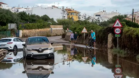 Situación de una calle en Alaior, Menorca, este viernes después las intensas lluvias y tormentas de la dana (depresión aislada en niveles altos) que ha azotado Baleares desde el martes pasado.EFE/ David Arquimbau Sintes Situación de una calle en Alaior, Menorca, este viernes después las intensas lluvias y tormentas de la dana (depresión aislada en niveles altos) que ha azotado Baleares desde el martes pasado.EFE/ David Arquimbau Sintes