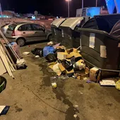 Vecinos de Orihuela Costa exigen al Ayuntamiento que ejecute el presupuesto para dar solución urgente a la falta de servicios como la limpieza viaria y recogida de residuos Vecinos de Orihuela Costa exigen al Ayuntamiento que ejecute el presupuesto para dar solución urgente a la falta de servicios como la limpieza viaria y recogida de residuos