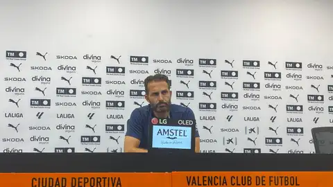 Rubén Baraja en rueda de prensa Rubén Baraja en rueda de prensa