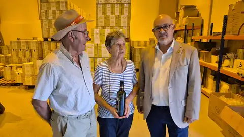 Responsables da Adega Guitián nunha visita do Subdelegado do Goberno Responsables da Adega Guitián nunha visita do Subdelegado do Goberno