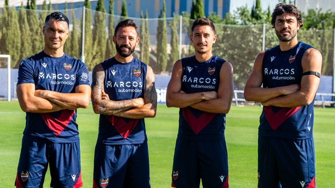 El Levante UD confirma sus cuatro capitanes para esta temporada El Levante UD confirma sus cuatro capitanes para esta temporada