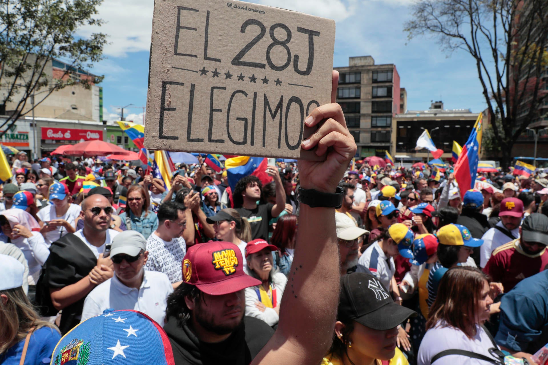 Miles de venezolanos se movilizan en todo el mundo para exigir "la verdad" de las elecciones Miles de venezolanos se movilizan en todo el mundo para exigir "la verdad" de las elecciones