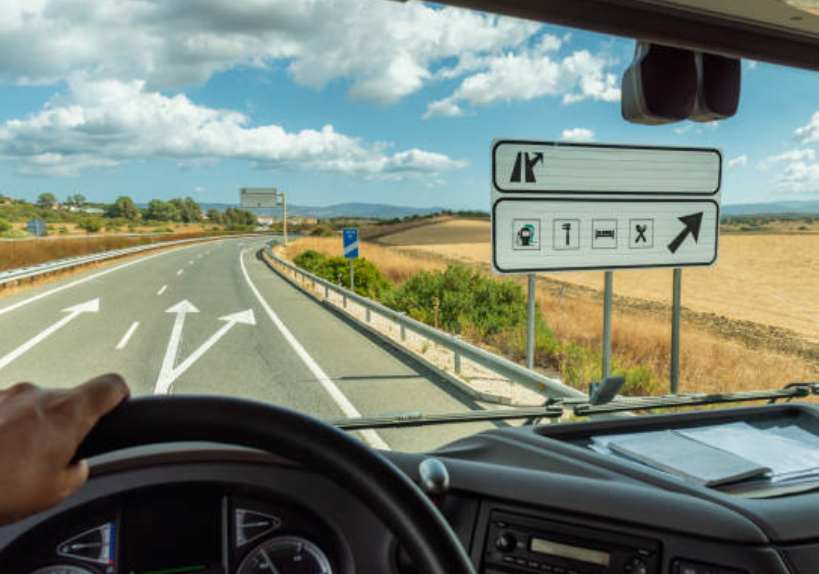 El truco de Google Maps para saber si hay una gasolinera en el próximo desvío El truco de Google Maps para saber si hay una gasolinera en el próximo desvío