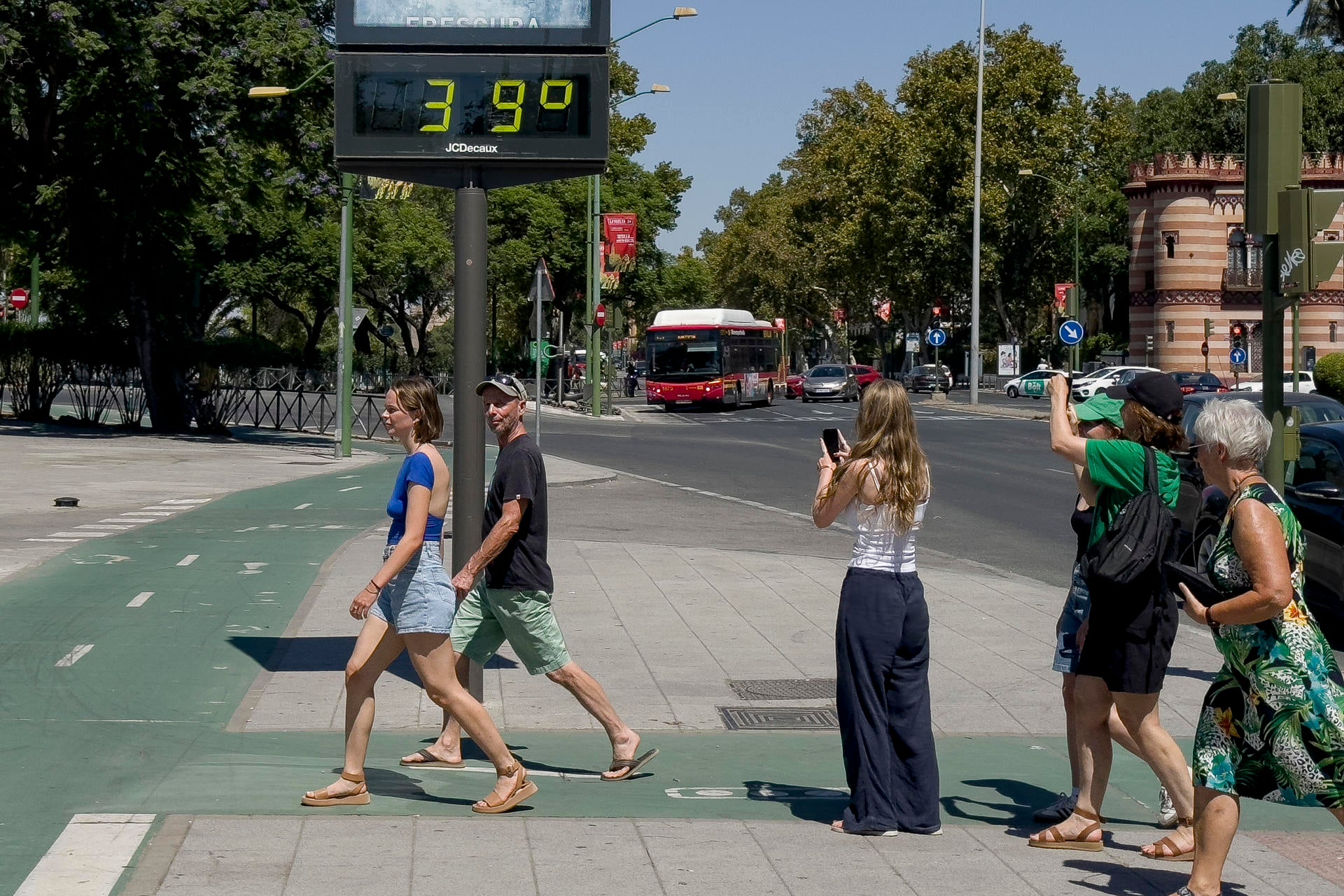 La AEMET alerta del calor excesivo en estas zonas: las temperaturas llegarán a los 40 grados La AEMET alerta del calor excesivo en estas zonas: las temperaturas llegarán a los 40 grados