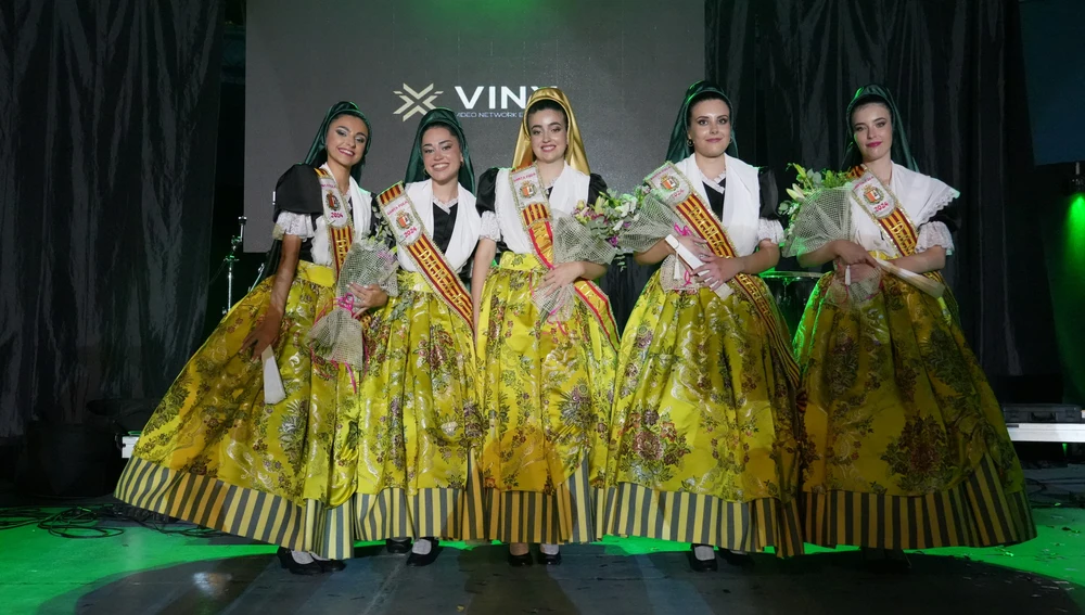 Reina y Damas de Honor de las fiestas patronales de Santa Pola de 2024. Reina y Damas de Honor de las fiestas patronales de Santa Pola de 2024.
