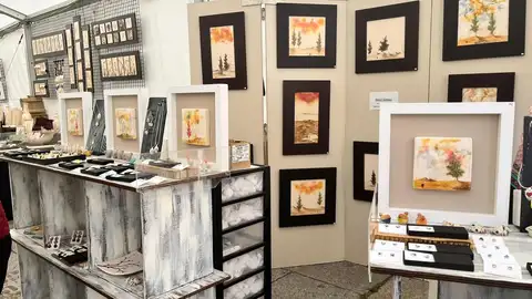 Uno de los puestos instalados en este evento Uno de los puestos instalados en este evento