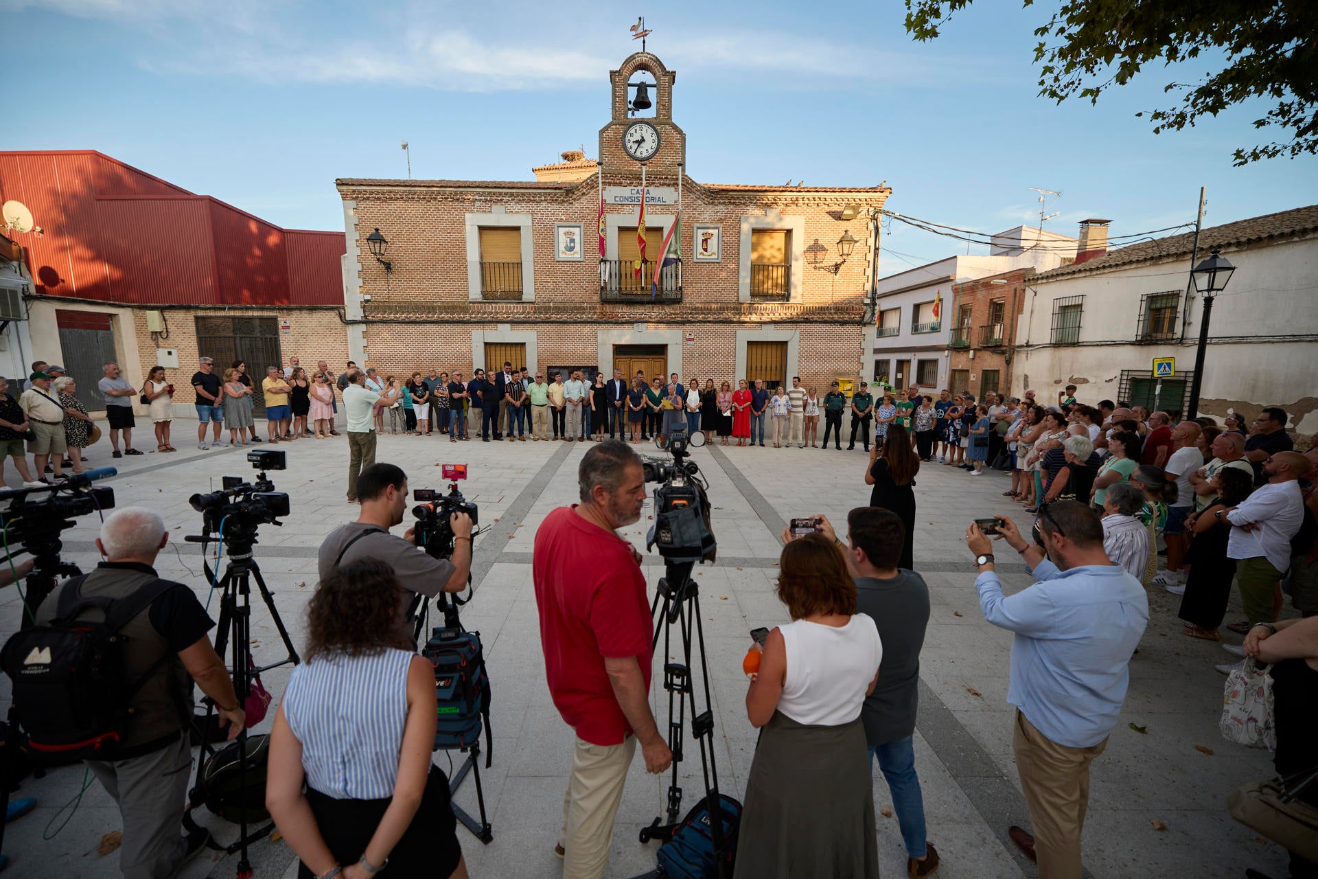 Otero muestra su repulsa tras el asesinato de una de sus vecinas a manos de su padrastro Otero muestra su repulsa tras el asesinato de una de sus vecinas a manos de su padrastro