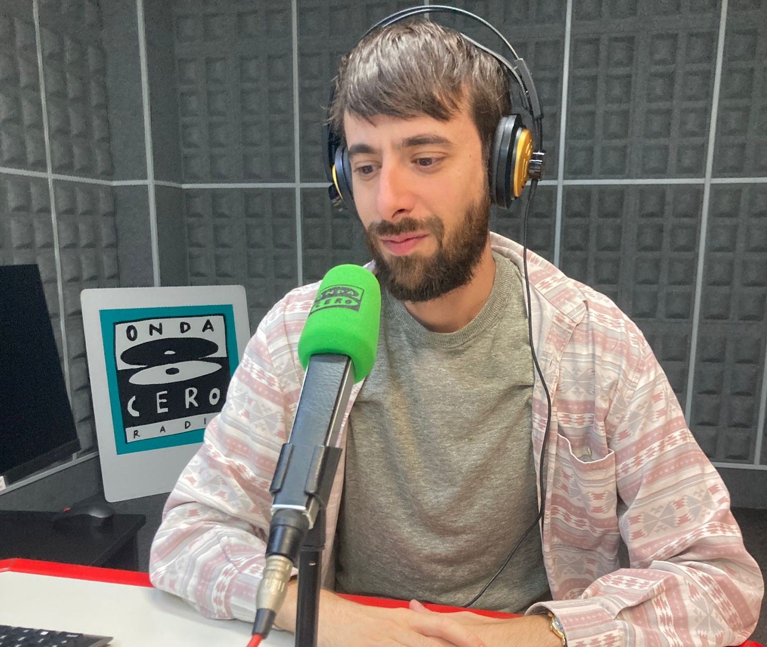 David Uclés: “Desde la literatura y el cine se está haciendo más por la memoria histórica que desde las aulas” David Uclés: “Desde la literatura y el cine se está haciendo más por la memoria histórica que desde las aulas”