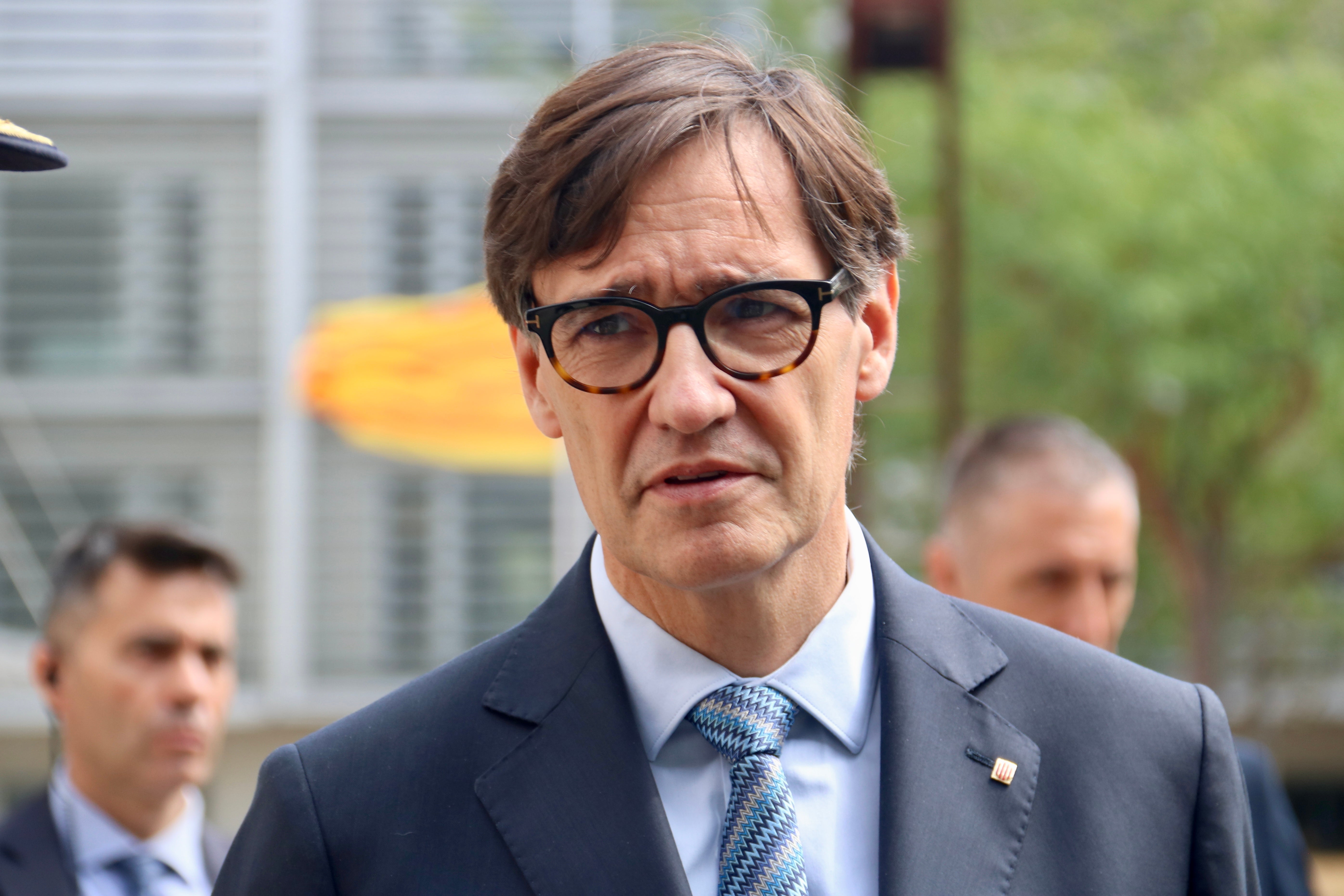 Les vacances i la composició de l'executiu aixequen les primeres polèmiques del Govern Illa Les vacances i la composició de l'executiu aixequen les primeres polèmiques del Govern Illa