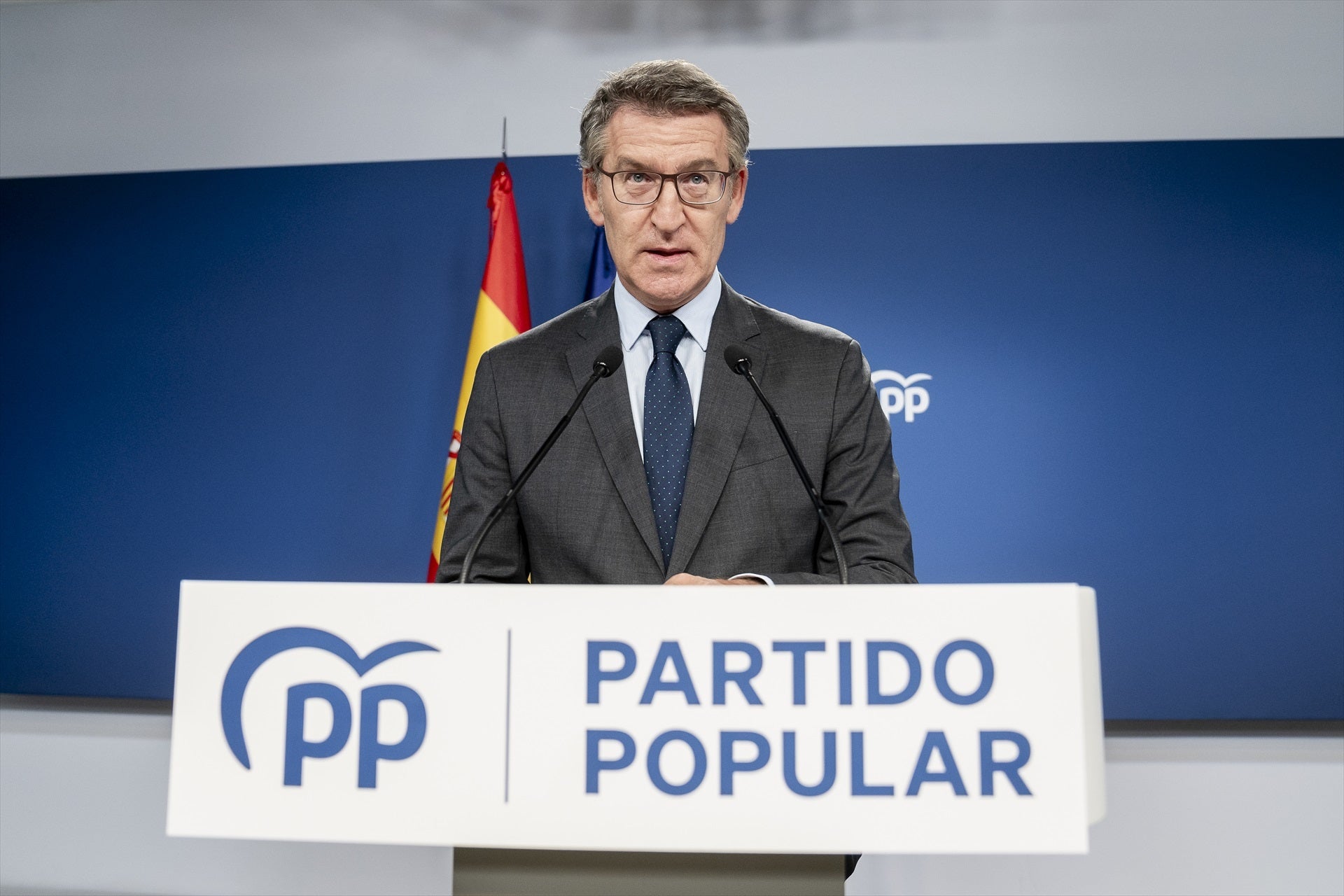 El PSOE insiste en pedir explicaciones a Feijóo por los contratos de la Xunta de Galicia con la empresa de su hermana El PSOE insiste en pedir explicaciones a Feijóo por los contratos de la Xunta de Galicia con la empresa de su hermana