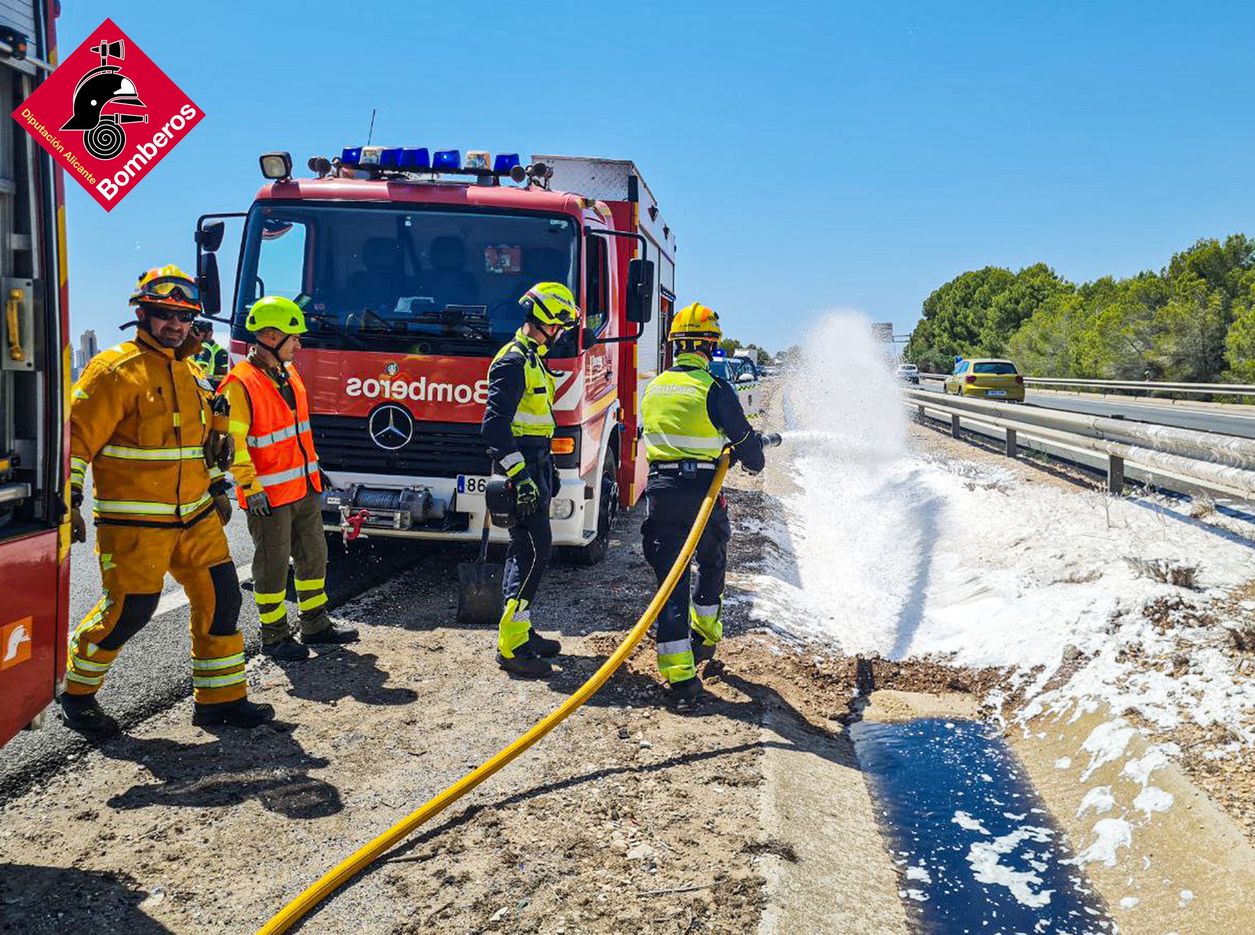 El fin de semana se salda con dos heridos en accidentes de tráfico en la Marina Baixa El fin de semana se salda con dos heridos en accidentes de tráfico en la Marina Baixa