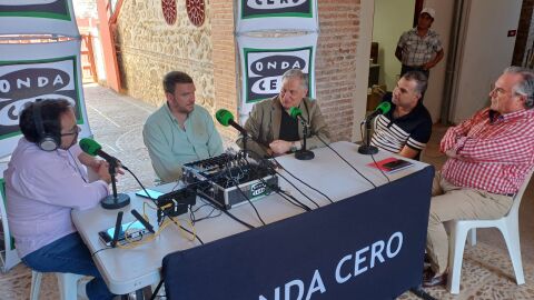 Francisco Ca&ntilde;izares ha participado en la tertulia taurina &quot;Hasta la bola&quot;