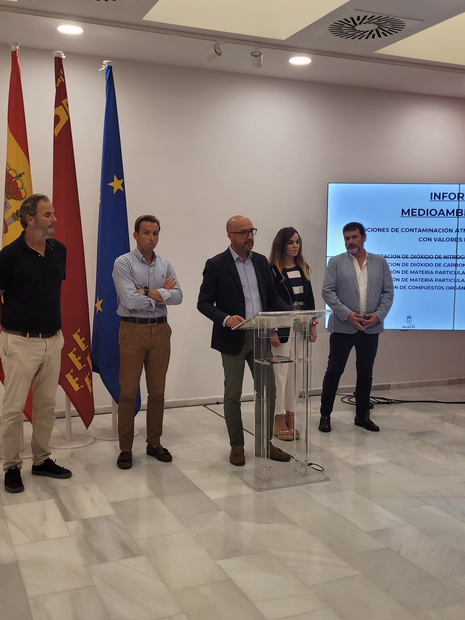 El Ayuntamiento comienza las obras para abrir la ciudad y devolver la normalidad al tráfico. El Ayuntamiento comienza las obras para abrir la ciudad y devolver la normalidad al tráfico.