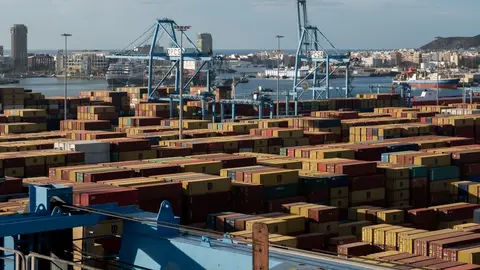 Imagen de archivo de un puerto marítimo Imagen de archivo de un puerto marítimo