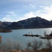 Detenido en Barrios de Luna el juez de una competición de vela por tener contacto físico con tres menores