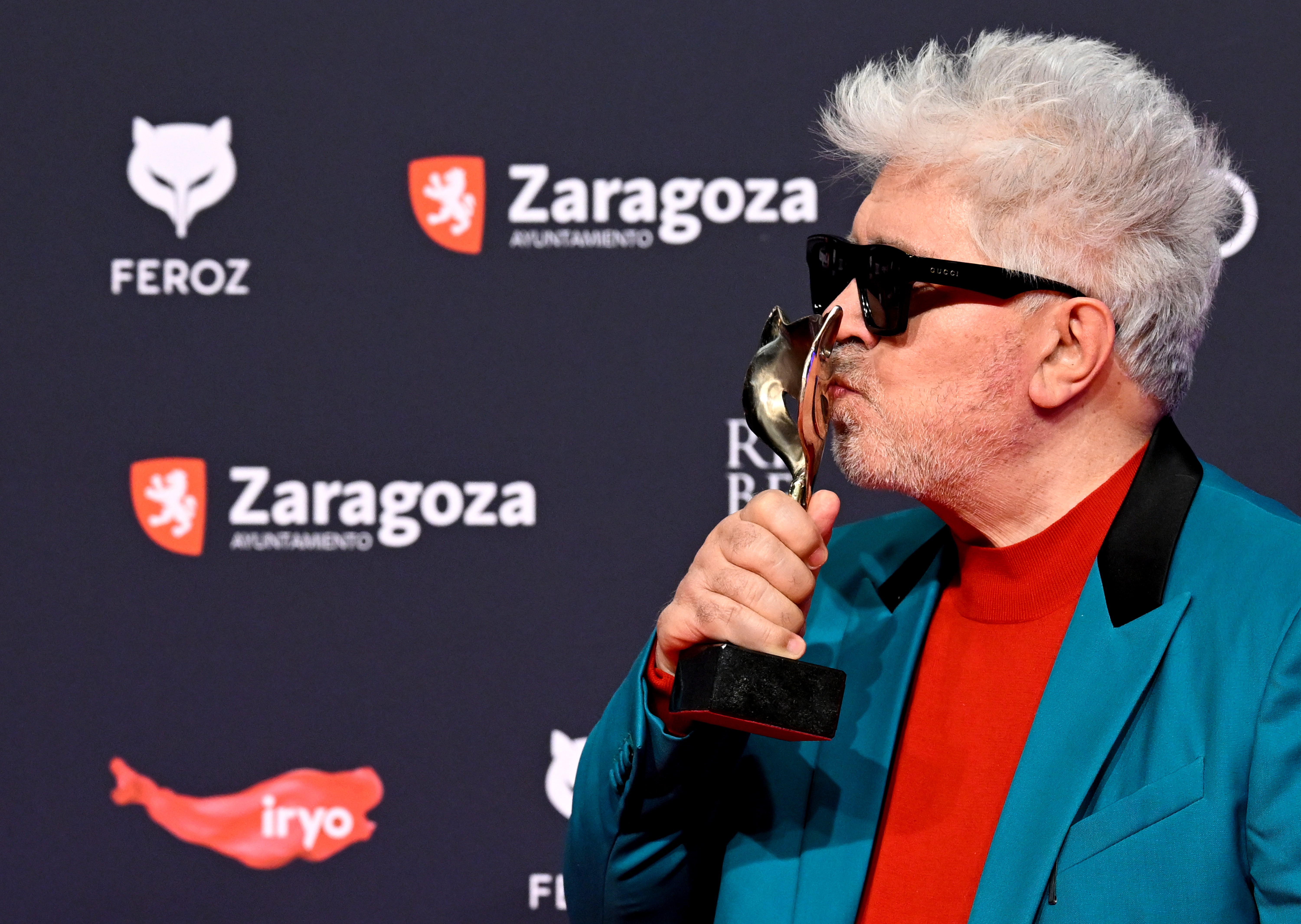 Pedro Almodóvar estrena el tráiler de su nueva película 'La habitación de al lado' Pedro Almodóvar estrena el tráiler de su nueva película 'La habitación de al lado'