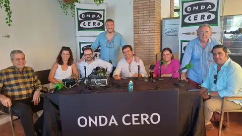 Participantes en la tertulia taurina "Hasta la bola" de Onda Cero Ciudad Real Participantes en la tertulia taurina "Hasta la bola" de Onda Cero Ciudad Real