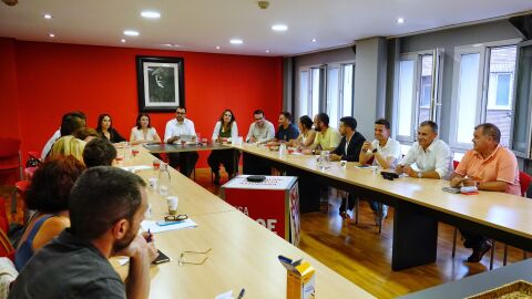 Reuni&oacute;n de la comisi&oacute;n ejecutiva de la Federaci&oacute;n Socialista Asturiana
