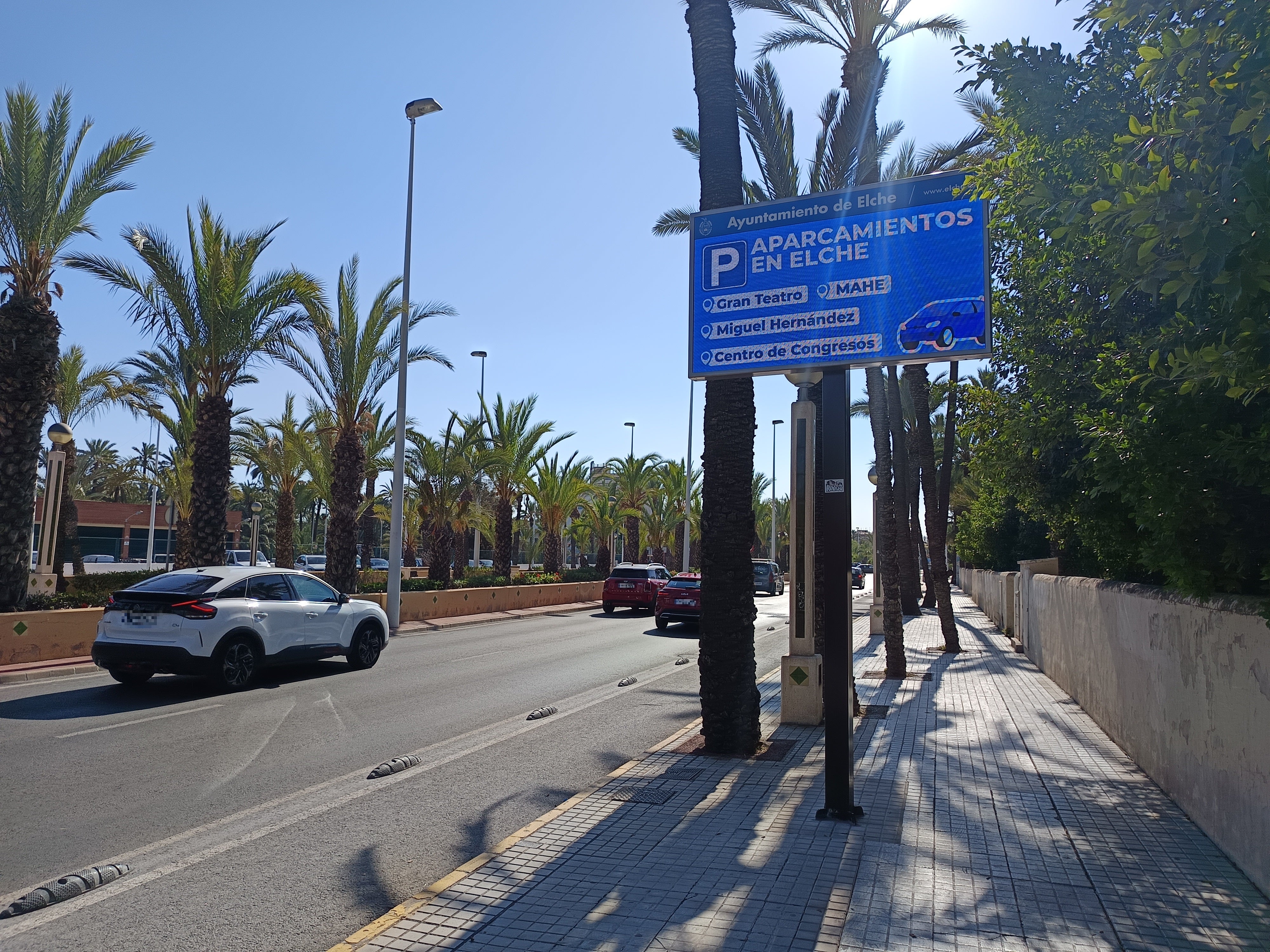 Elche ultima la puesta en marcha de su nuevo sistema de información dinámica de los aparcamientos públicos Elche ultima la puesta en marcha de su nuevo sistema de información dinámica de los aparcamientos públicos