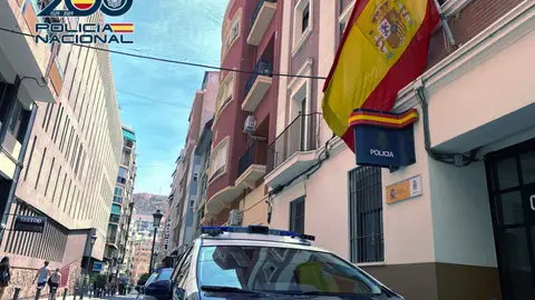 Comisaría de la calle Pascual Pérez de Alicante Comisaría de la calle Pascual Pérez de Alicante