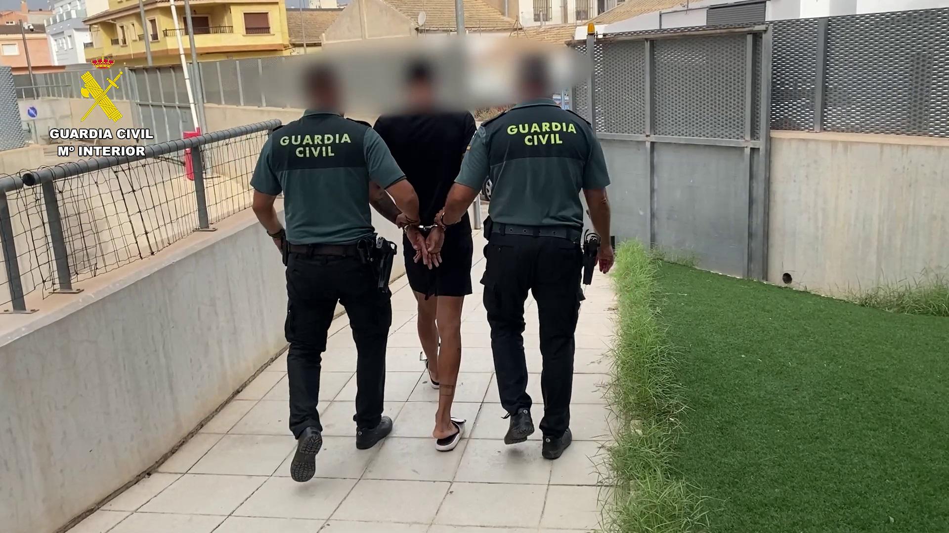 Detenido un varón de 40 años por robos en viviendas del Alt Maestrat Detenido un varón de 40 años por robos en viviendas del Alt Maestrat