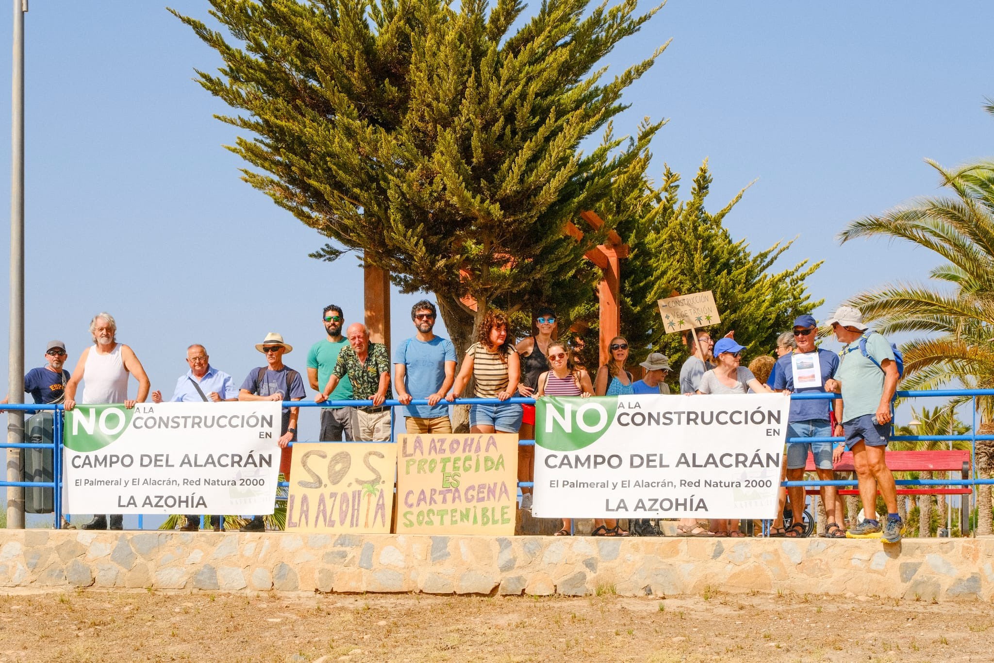Entrevista plataforma vecinal "SOS Palmeral La Azohía" Entrevista plataforma vecinal "SOS Palmeral La Azohía"