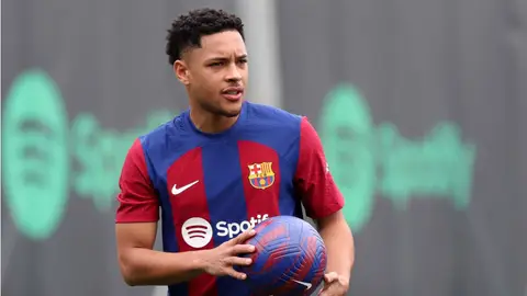 El Betis, lanzado a por Vitor Roque El Betis, lanzado a por Vitor Roque