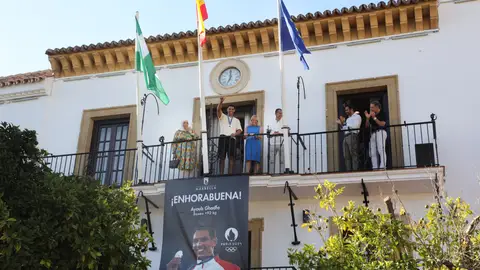 Homenaje a Ayoub Ghadfa Homenaje a Ayoub Ghadfa