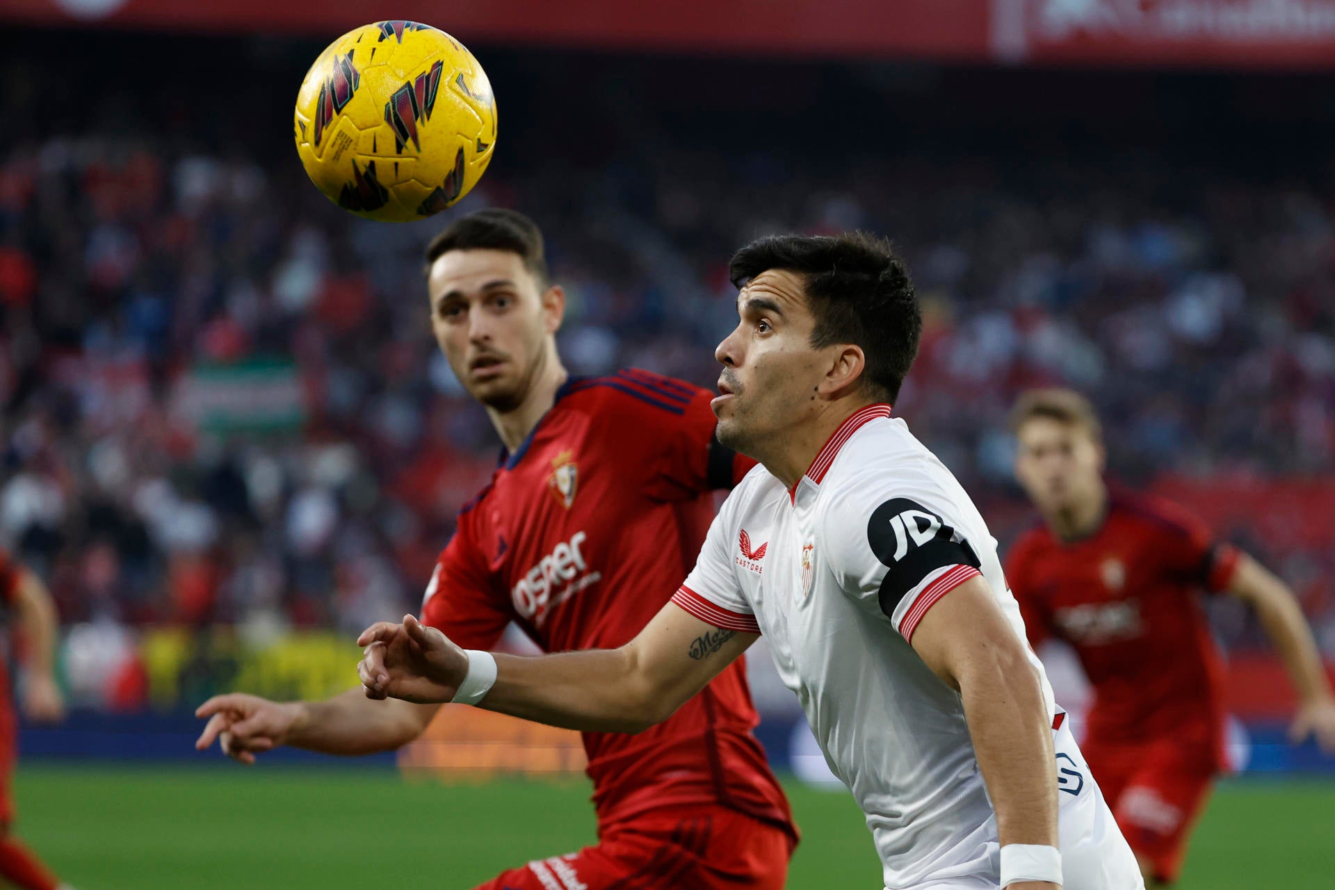 Y el Sevilla "regaló" a Acuña Y el Sevilla "regaló" a Acuña