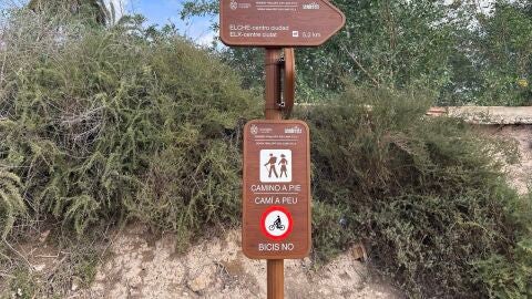 Se&ntilde;alizaci&oacute;n del nuevo Sendero del Vinalop&oacute; de Elche. 