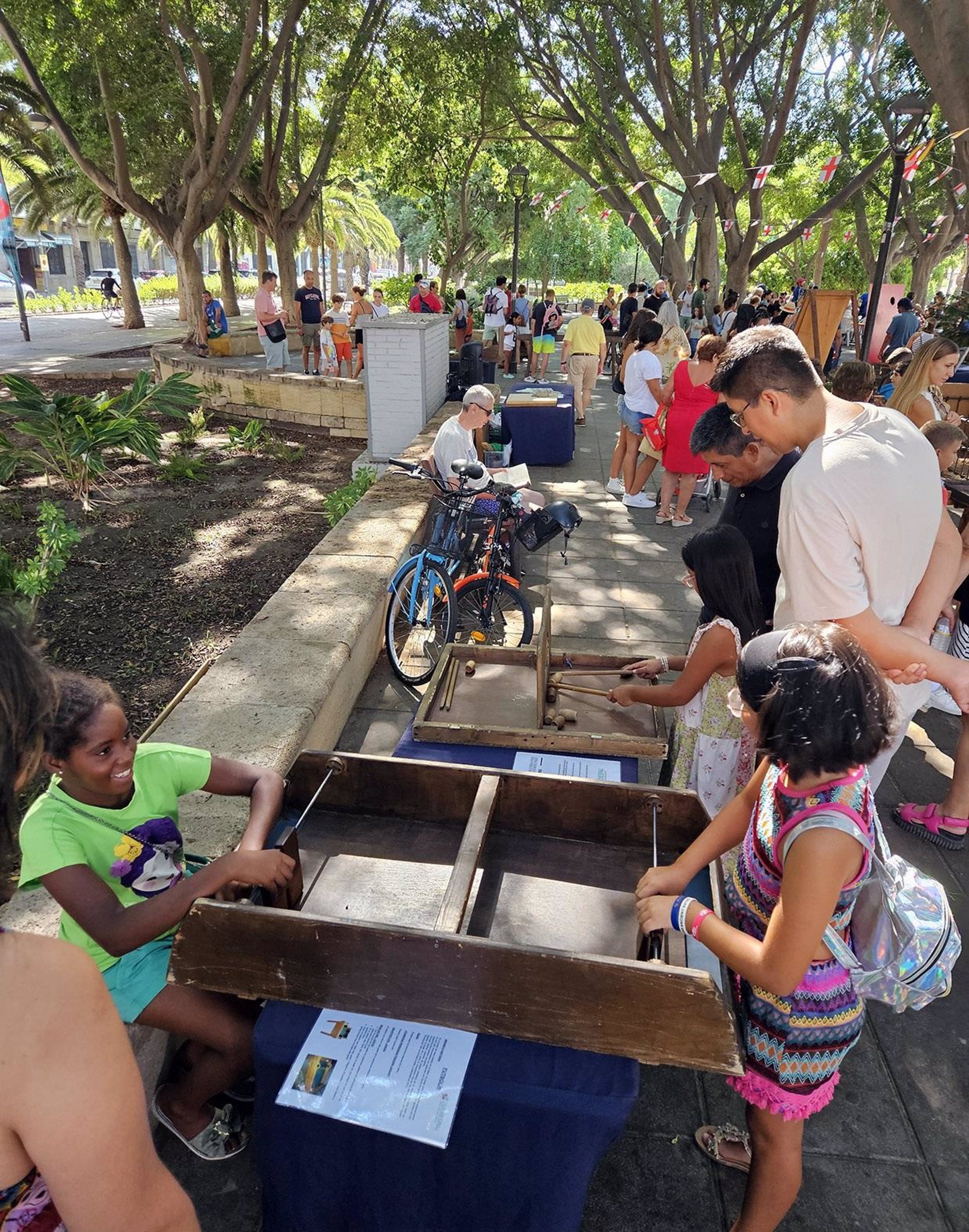 Actividades infantiles en el Parque Nicolás Salmerón continúan en el ferial con el 'Día del niño' Actividades infantiles en el Parque Nicolás Salmerón continúan en el ferial con el 'Día del niño'