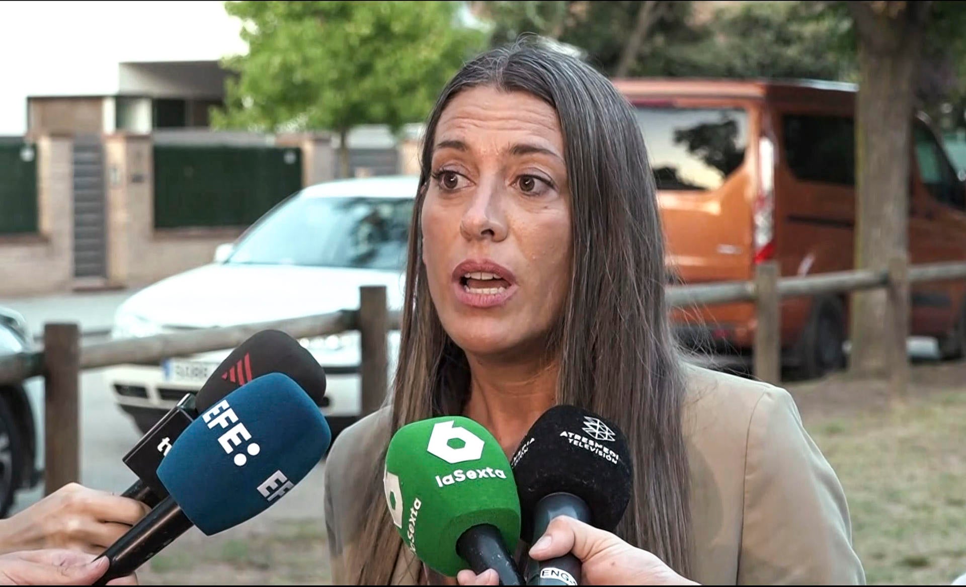 Junts concluye que PSOE y ERC "han metido a todos" con el "engaño" del concierto económico Junts concluye que PSOE y ERC "han metido a todos" con el "engaño" del concierto económico