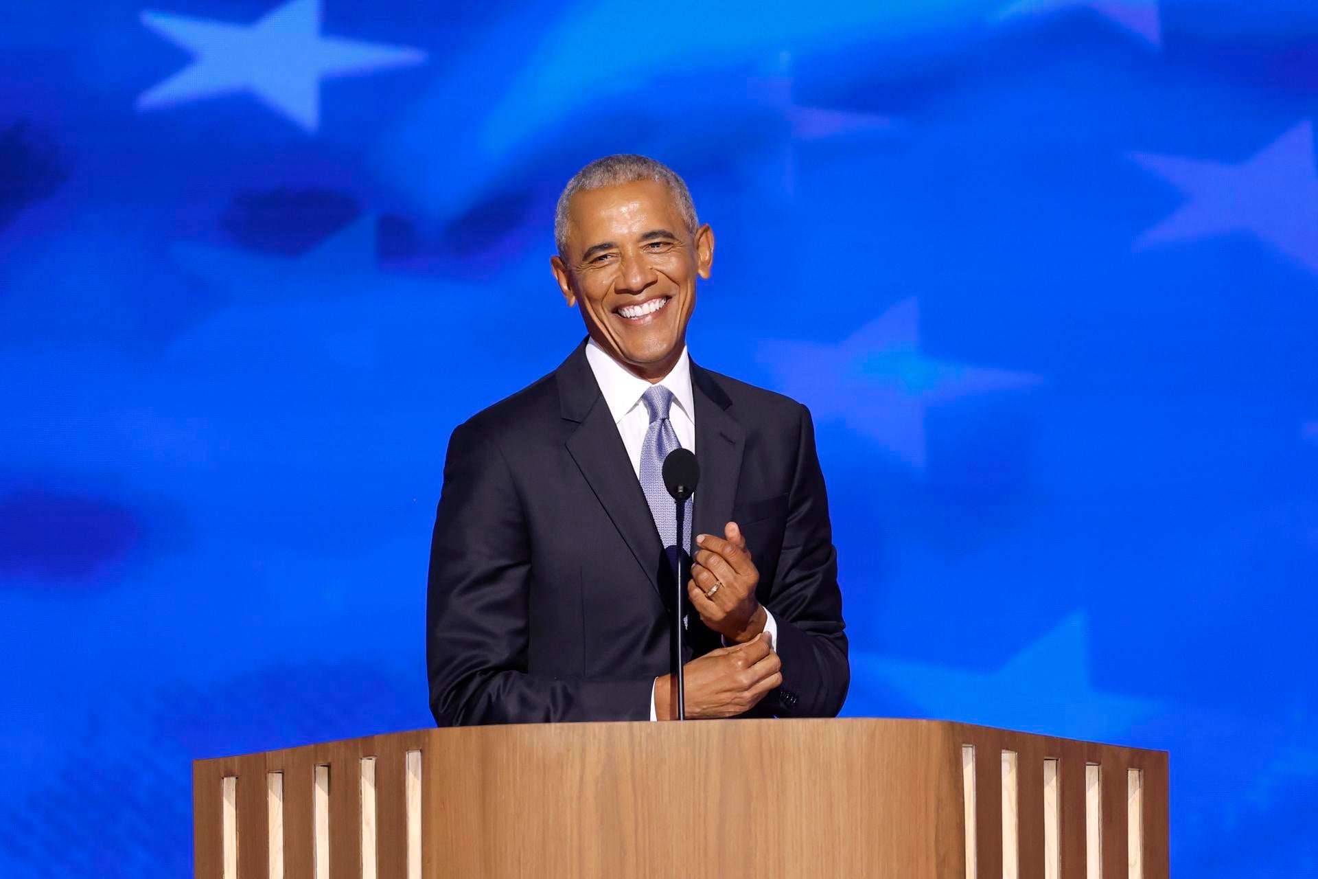Obama dice que "Estados Unidos está listo para un nuevo capítulo" con Harris como presidenta Obama dice que "Estados Unidos está listo para un nuevo capítulo" con Harris como presidenta