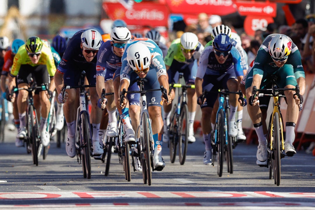 Pavel Bittner se alza con la victoria en Sevilla, en la Vuelta Ciclista Pavel Bittner se alza con la victoria en Sevilla, en la Vuelta Ciclista