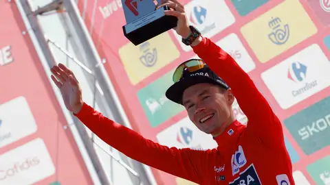Roglic gana en la cuerta etapa y se viste de nuevo líder Roglic gana en la cuerta etapa y se viste de nuevo líder