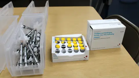 Cajas de vacunas contra la viruela del mono en Washington (Estados Unidos). EFE/ Octavio Guzmán Cajas de vacunas contra la viruela del mono en Washington (Estados Unidos). EFE/ Octavio Guzmán