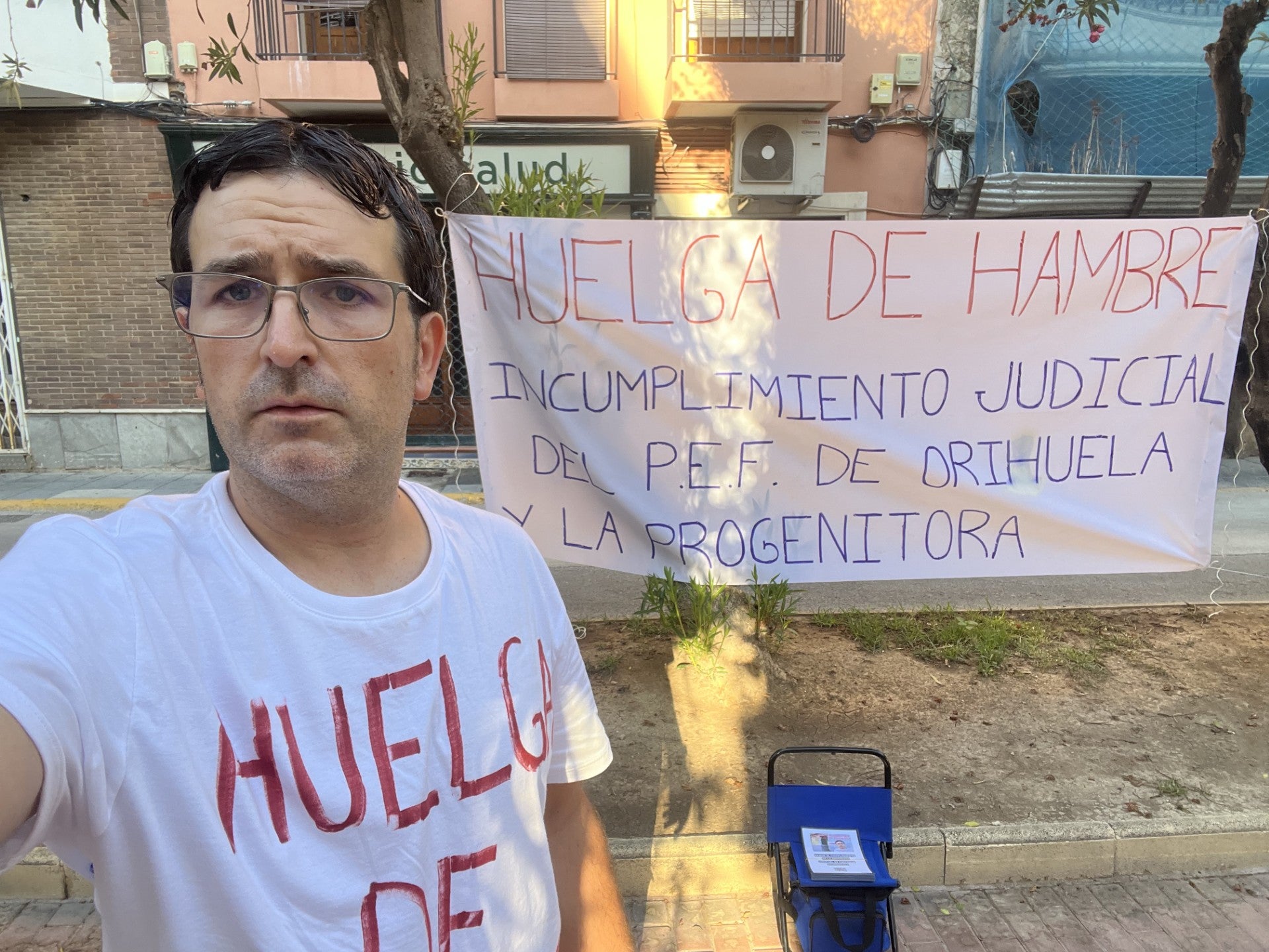 Pablo Soriano abandona la huelga de hambre por indicación médica y "por dejadez de la Administración" Pablo Soriano abandona la huelga de hambre por indicación médica y "por dejadez de la Administración"