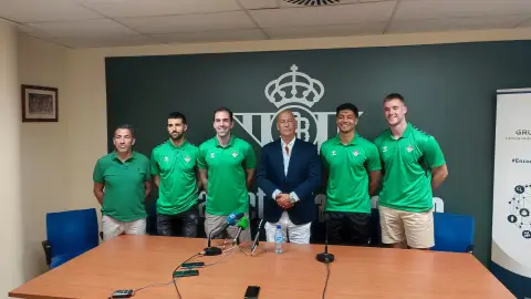 Acto de presentación del Betis Baloncesto en las oficinas de San Pablo Acto de presentación del Betis Baloncesto en las oficinas de San Pablo
