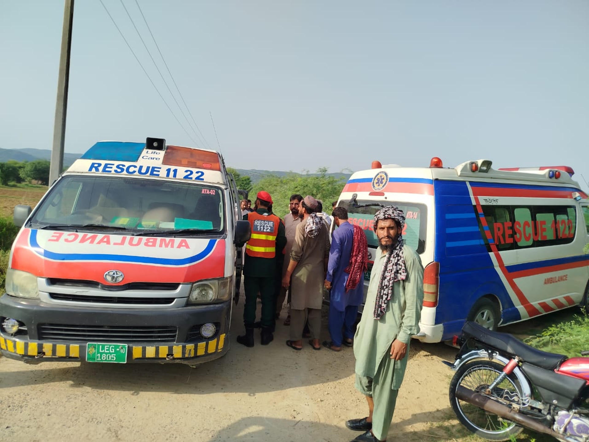 Dos niñas muertas y seis heridos en un tiroteo en un furgón escolar en Pakistán Dos niñas muertas y seis heridos en un tiroteo en un furgón escolar en Pakistán