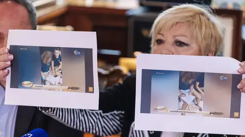 La abogada de Daniel Sancho, Carmen Balfagón, muestra unas imágenes durante una rueda de prensa sobre Daniel Sancho. La abogada de Daniel Sancho, Carmen Balfagón, muestra unas imágenes durante una rueda de prensa sobre Daniel Sancho.