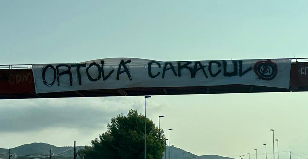 Malestar de Vox en el ayuntamiento de Castellón por una pancarta contra su persona en el Rototom Malestar de Vox en el ayuntamiento de Castellón por una pancarta contra su persona en el Rototom