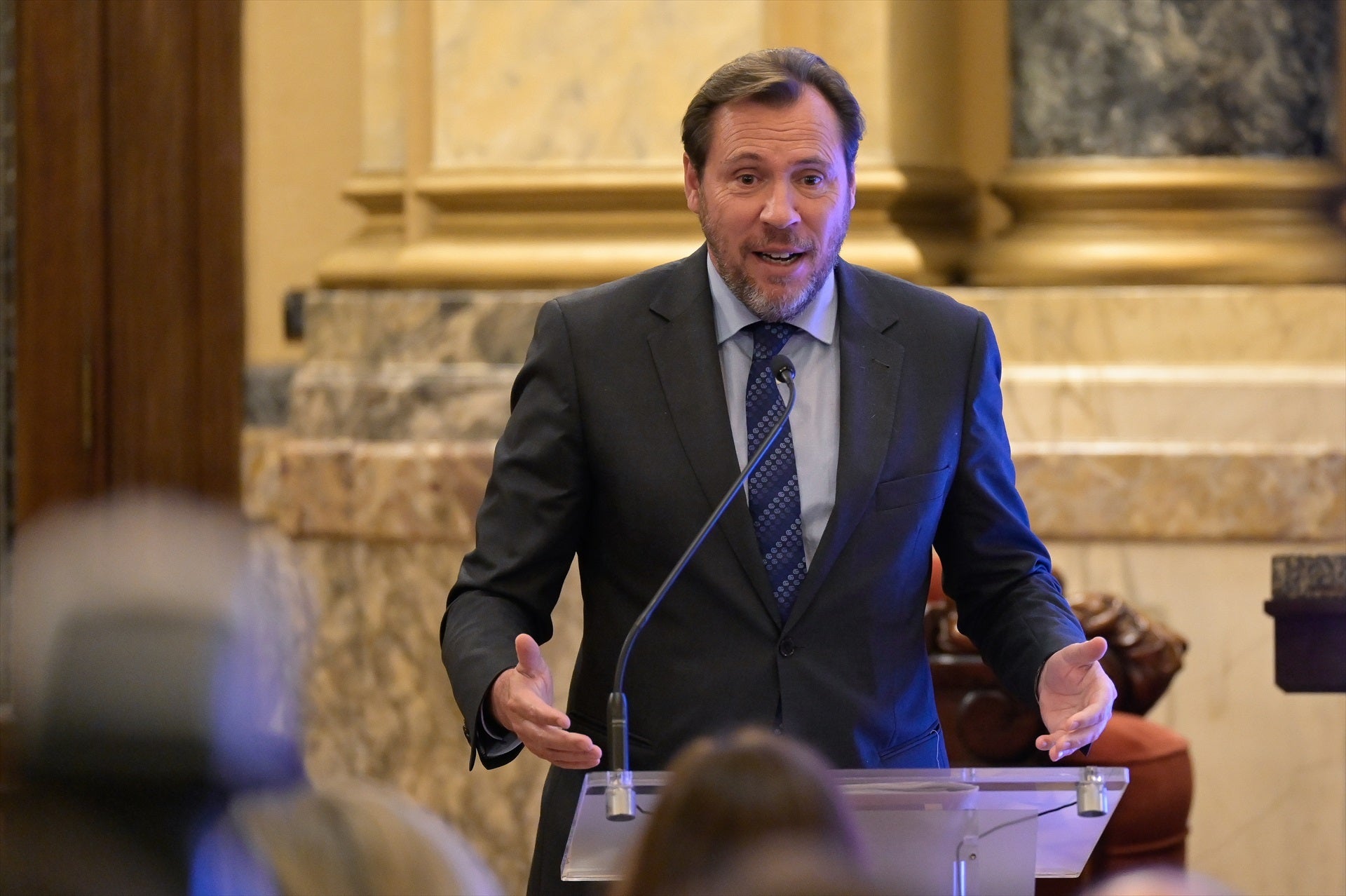 Óscar Puente comparece en el Senado por las incidencias en los trenes y el caso Koldo Óscar Puente comparece en el Senado por las incidencias en los trenes y el caso Koldo