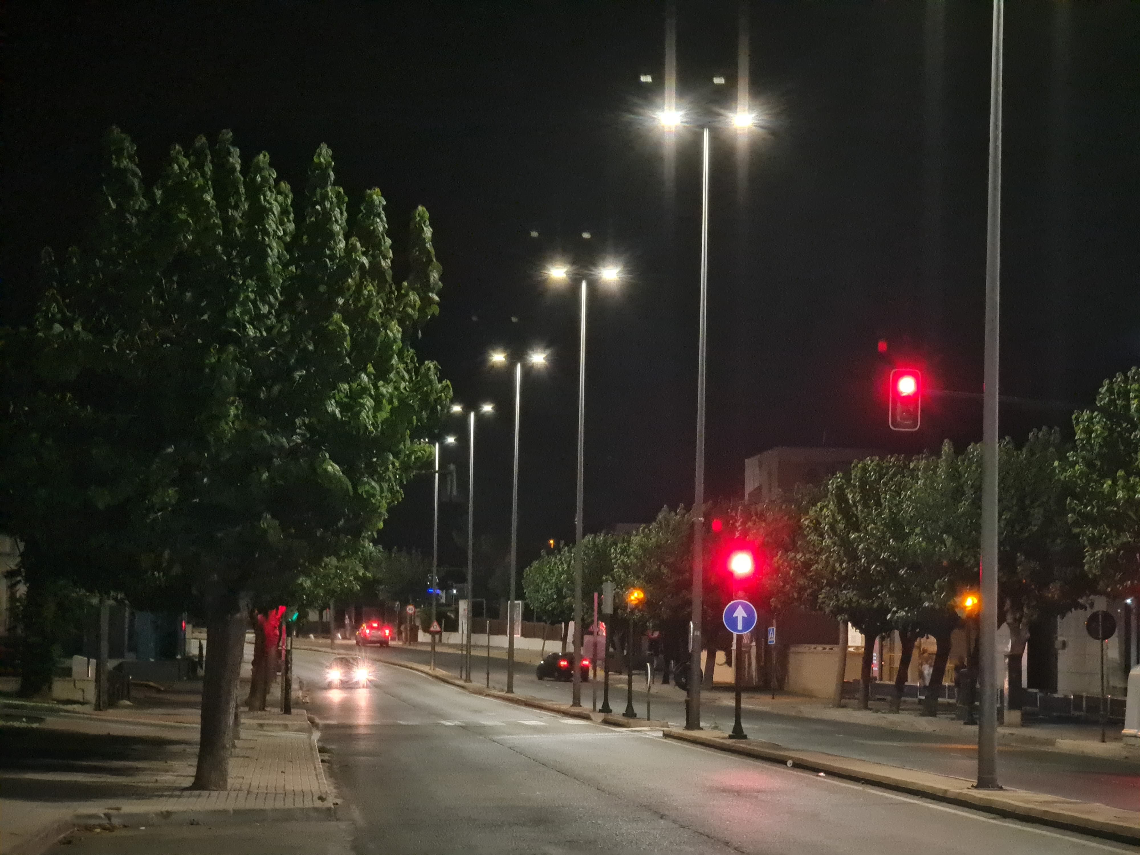 Vila-real completa otra fase del Plan de eficiencia energética con la instalación de 200 luminarias led en grandes avenidas Vila-real completa otra fase del Plan de eficiencia energética con la instalación de 200 luminarias led en grandes avenidas