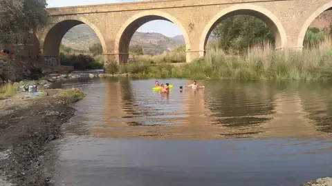 Casas y vías anegadas por las lluvias torrenciales en Gobernador y Trevélez Casas y vías anegadas por las lluvias torrenciales en Gobernador y Trevélez