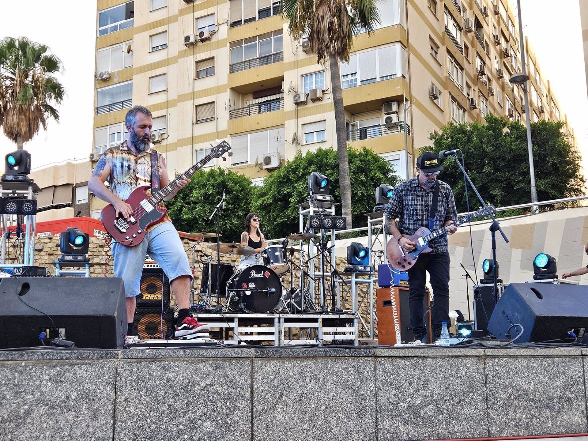 Cinco conciertos de música alternativa amenizan el Anfiteatro de Almería con el 'Happy Moy Fest' Cinco conciertos de música alternativa amenizan el Anfiteatro de Almería con el 'Happy Moy Fest'