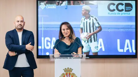 El Director General Ejecutivo del CD Castellón, Alberto González, junto a la concejala de Deportes, Maica Hurtado El Director General Ejecutivo del CD Castellón, Alberto González, junto a la concejala de Deportes, Maica Hurtado