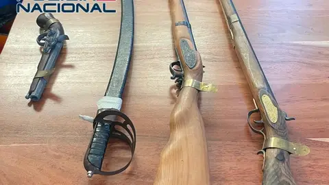 Imagen de las armas históricas intervenidas Imagen de las armas históricas intervenidas